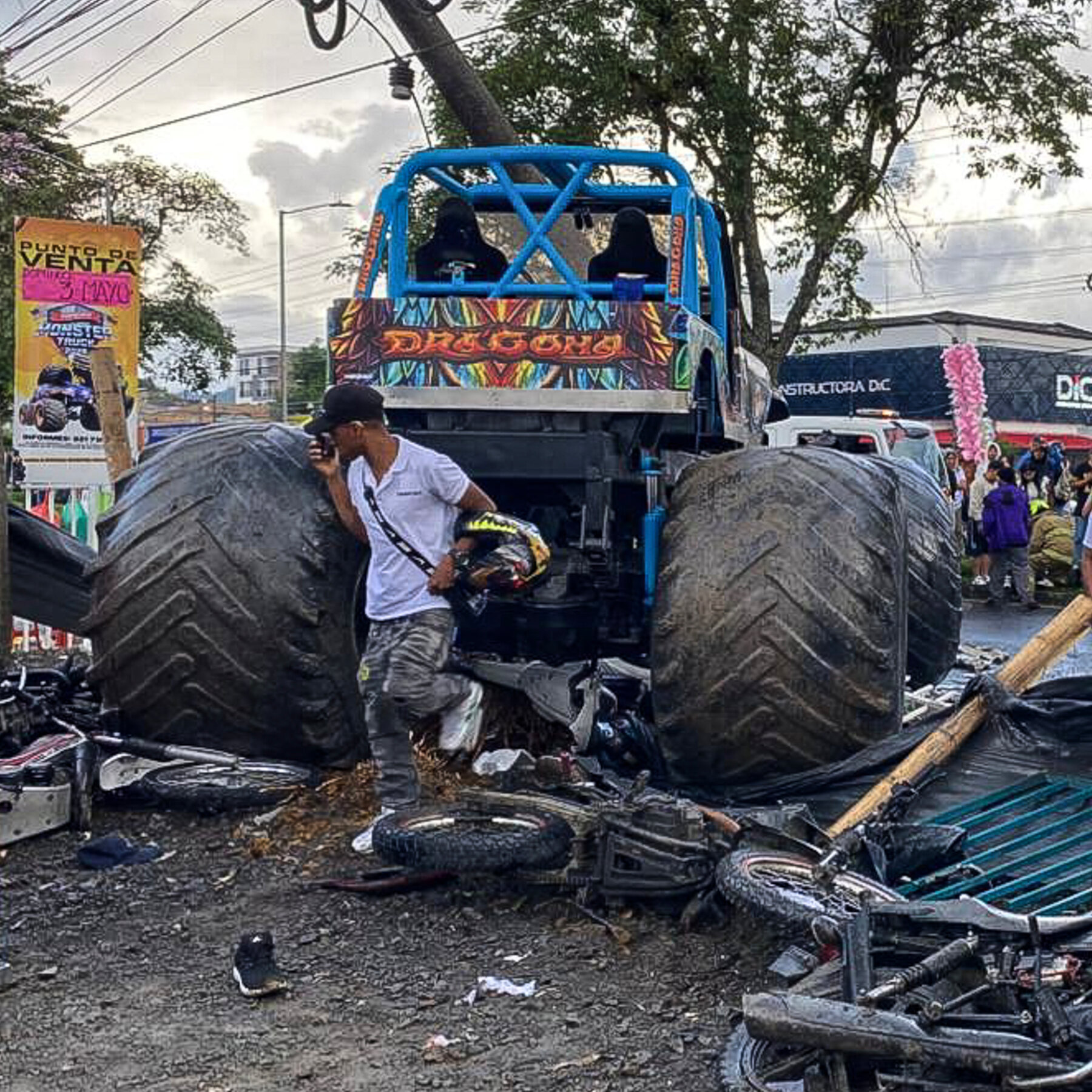 A female monster truck driver lost control during an exhibition in Colombia on 4 May 2026, careening into spectators and killing two people while injuring thirty-seven others in what authorities are treating as a mass-casualty event at a pu…