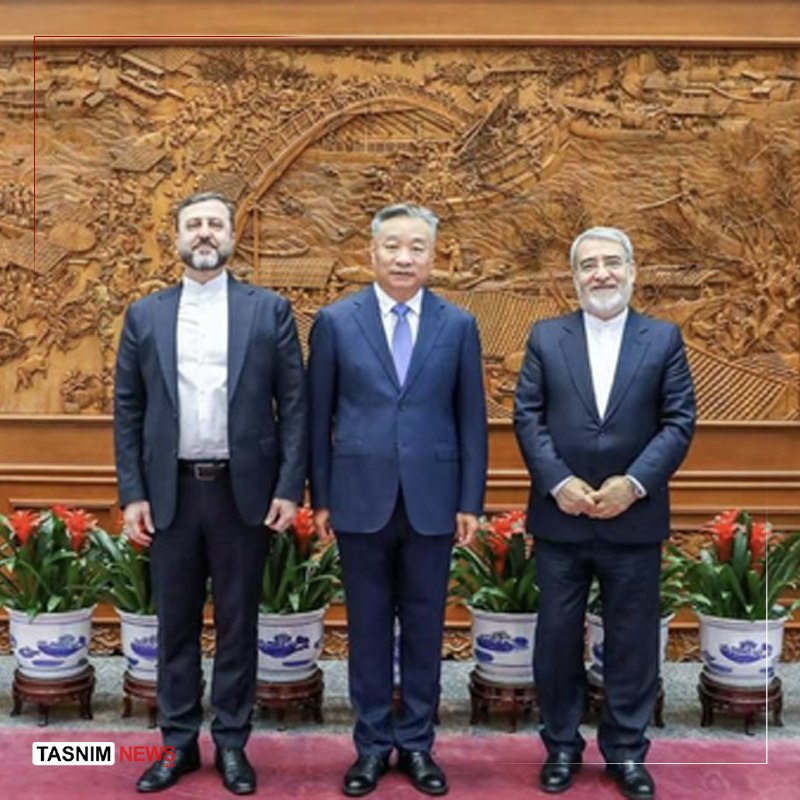 Iranian and American officials have issued parallel warnings over the weekend, with each side flagging the risks of miscalculation as Tehran moves to restructure transit arrangements through one of the world's most critical oil-shipping cor…