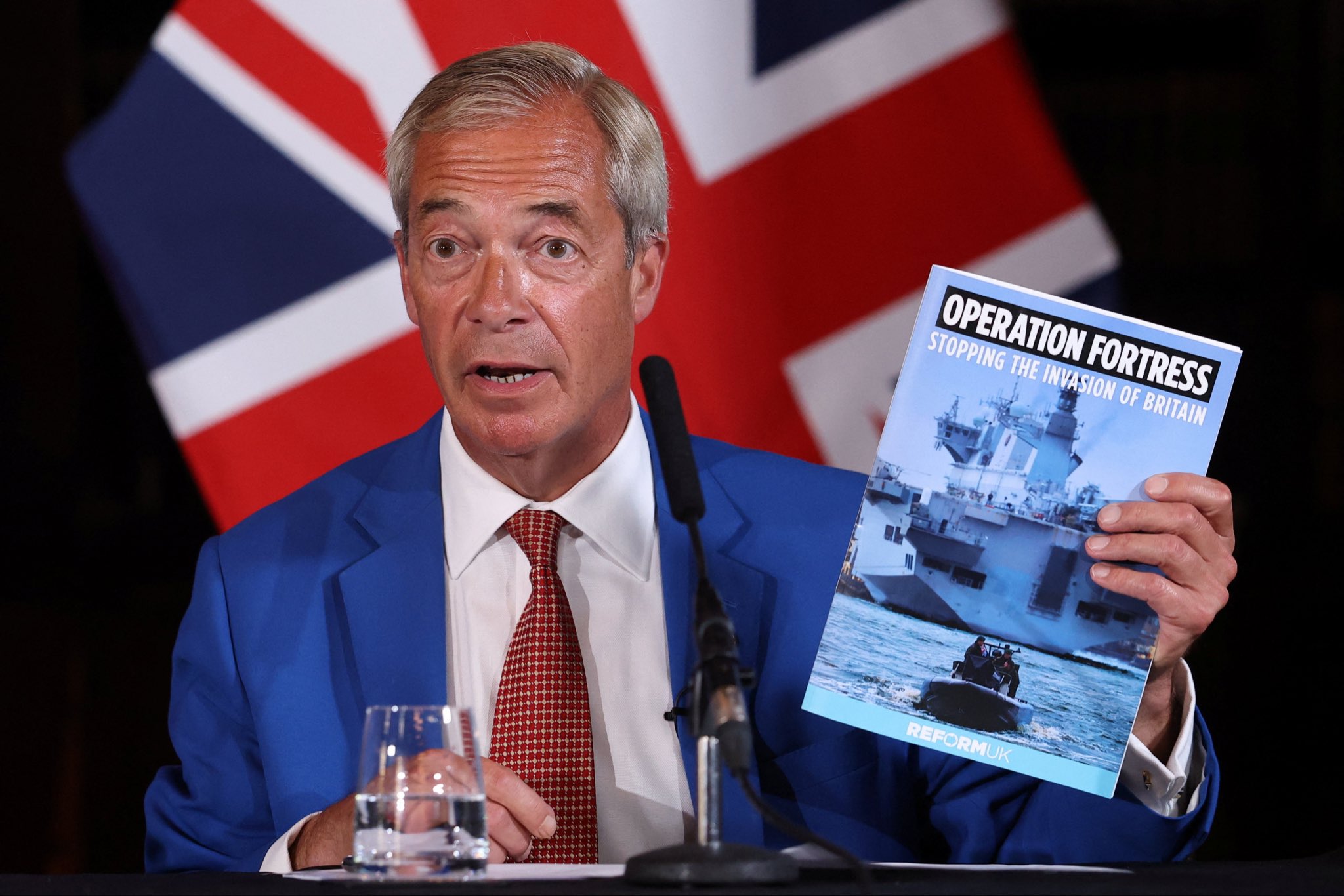 Graphic placeholder reading "OCEANIA" with "DESK" and "MONEXUS NEWS" headers, noting "No photograph on file. Article available below."