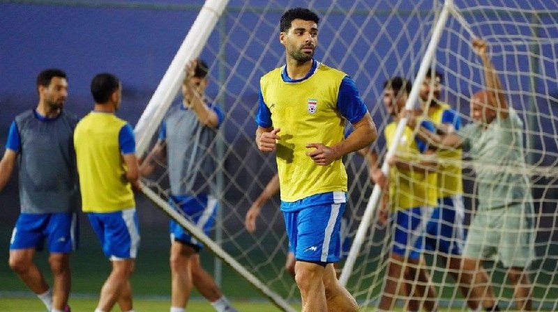 Iran's football federation says it will not send the squad to Tijuana until US visa paperwork is in hand.