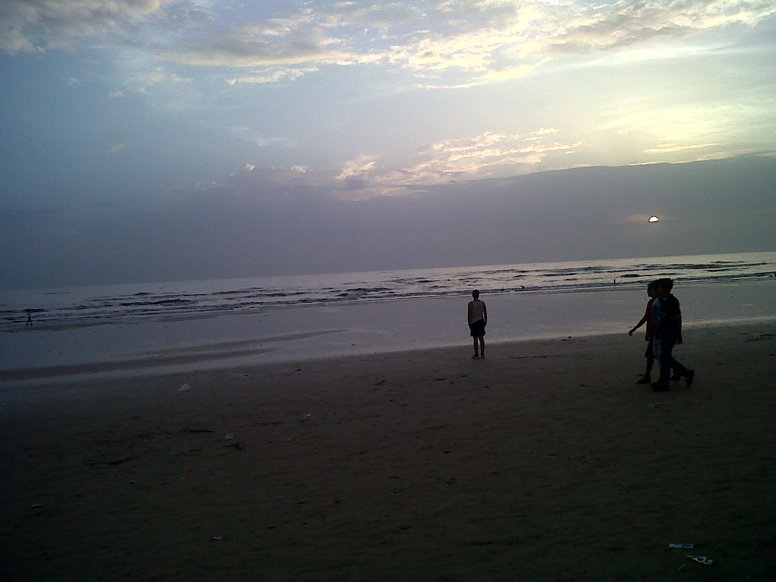 Juhu Beach on Mumbai's western coast — the city's most-visited public shoreline, and one of its most consistently dangerous.