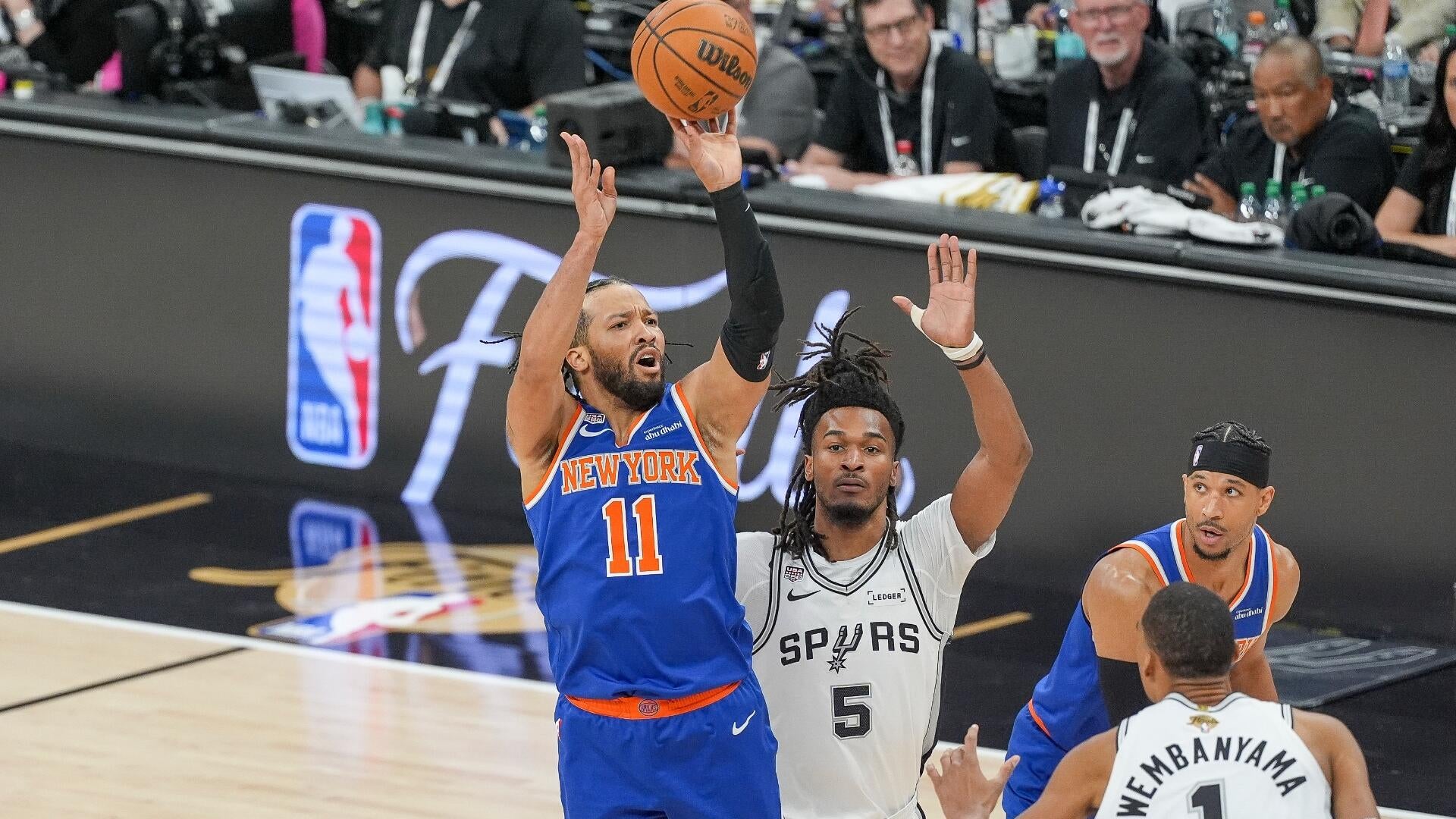 Secondary-market seats for Game 3 of the NBA Finals between the New York Knicks and San Antonio Spurs have fallen by roughly half, with tip-off set for 8:30 PM ET on ABC.