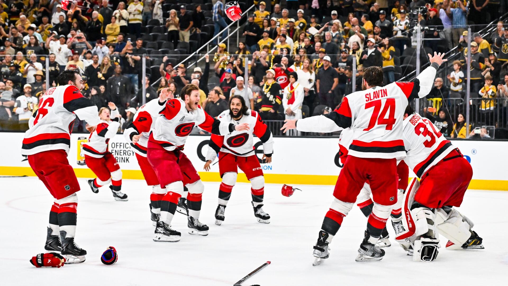 Carolina levelled the series against Vegas in a contest that doubled as a promotional showcase for US sportsbooks, with DraftKings dangling a $200 bonus-bet headline hours before puck drop.
