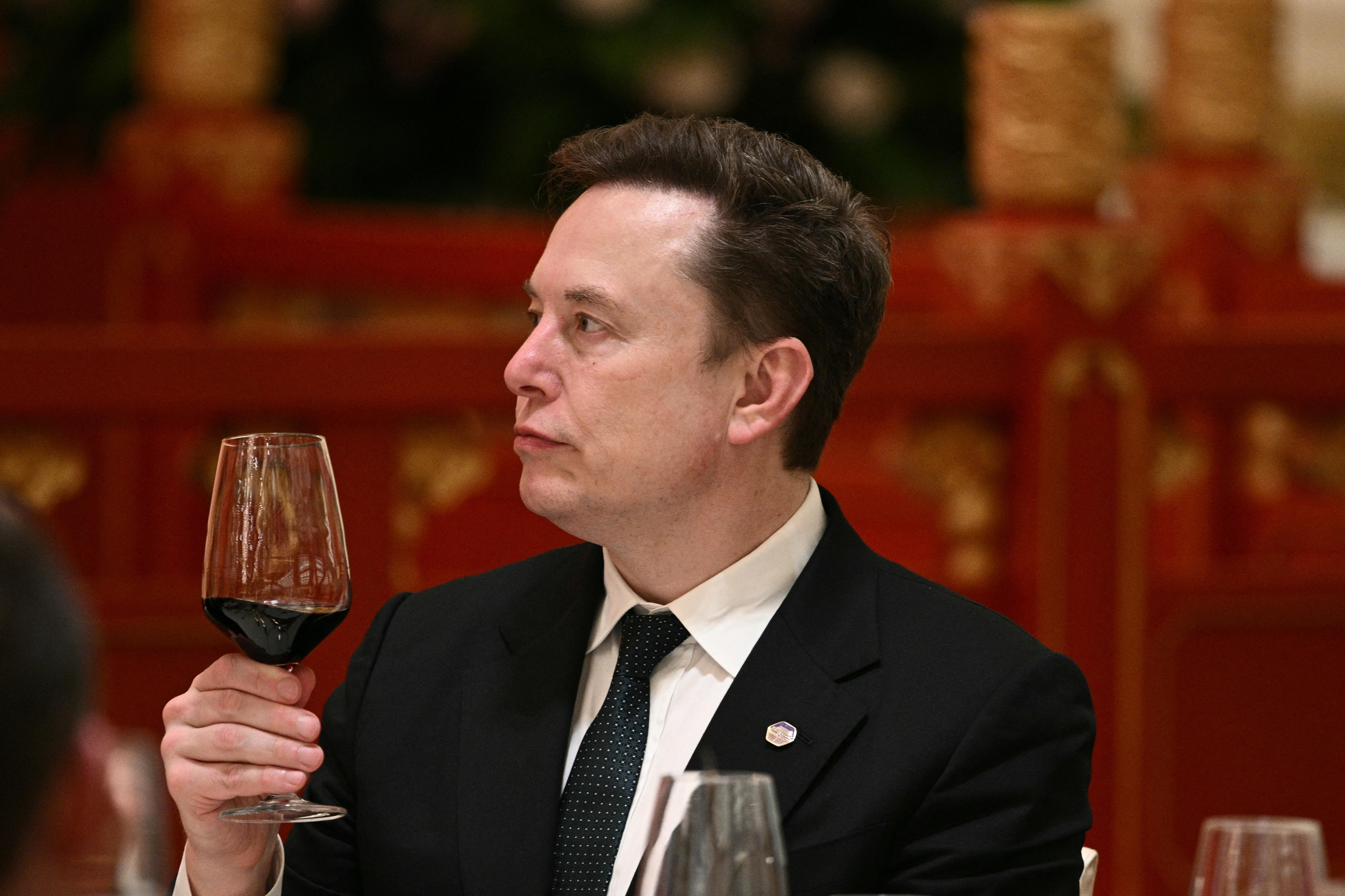 A $135 share price and a $1.8tn valuation make SpaceX the largest US listing on record and put Elon Musk on the threshold of trillionaire status.