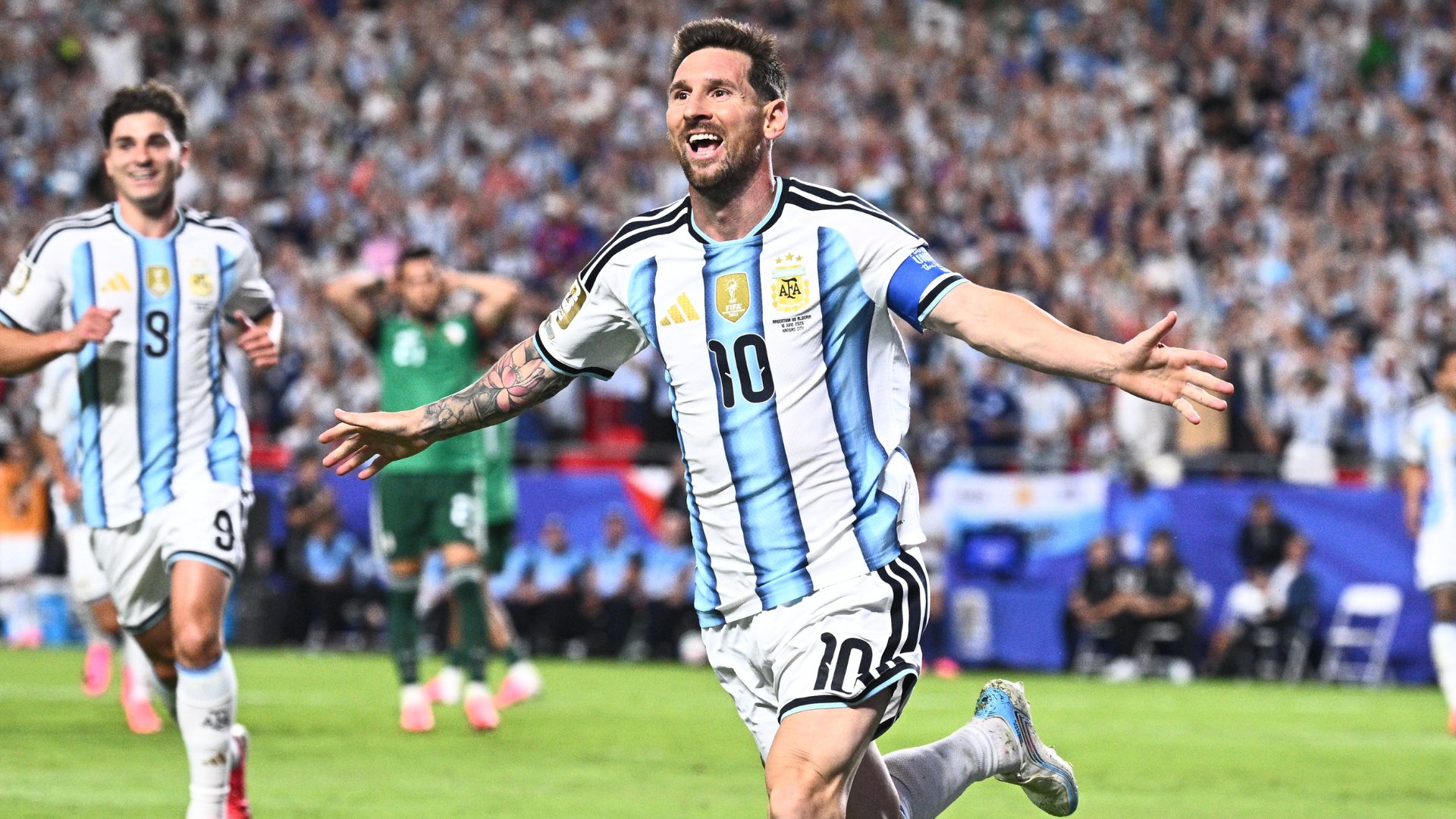 A graphic displays three soccer players with World Cup trophies, listing Italy as 1934 & 1938 winners, Brazil as 1958 & 1962 winners, and Argentina as 2022 & 2026 winners.