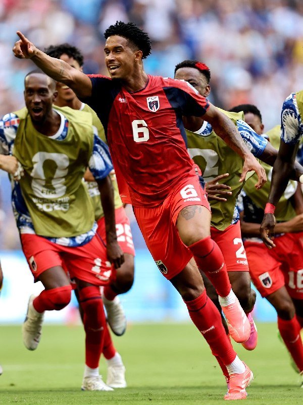 A promotional FIFA World Cup 2026 graphic displays four scheduled matches for June 22, 2026, featuring Argentina vs. Austria, France vs. Iraq, Norway vs. Senegal, and Jordan vs. Algeria, surrounded by player images.