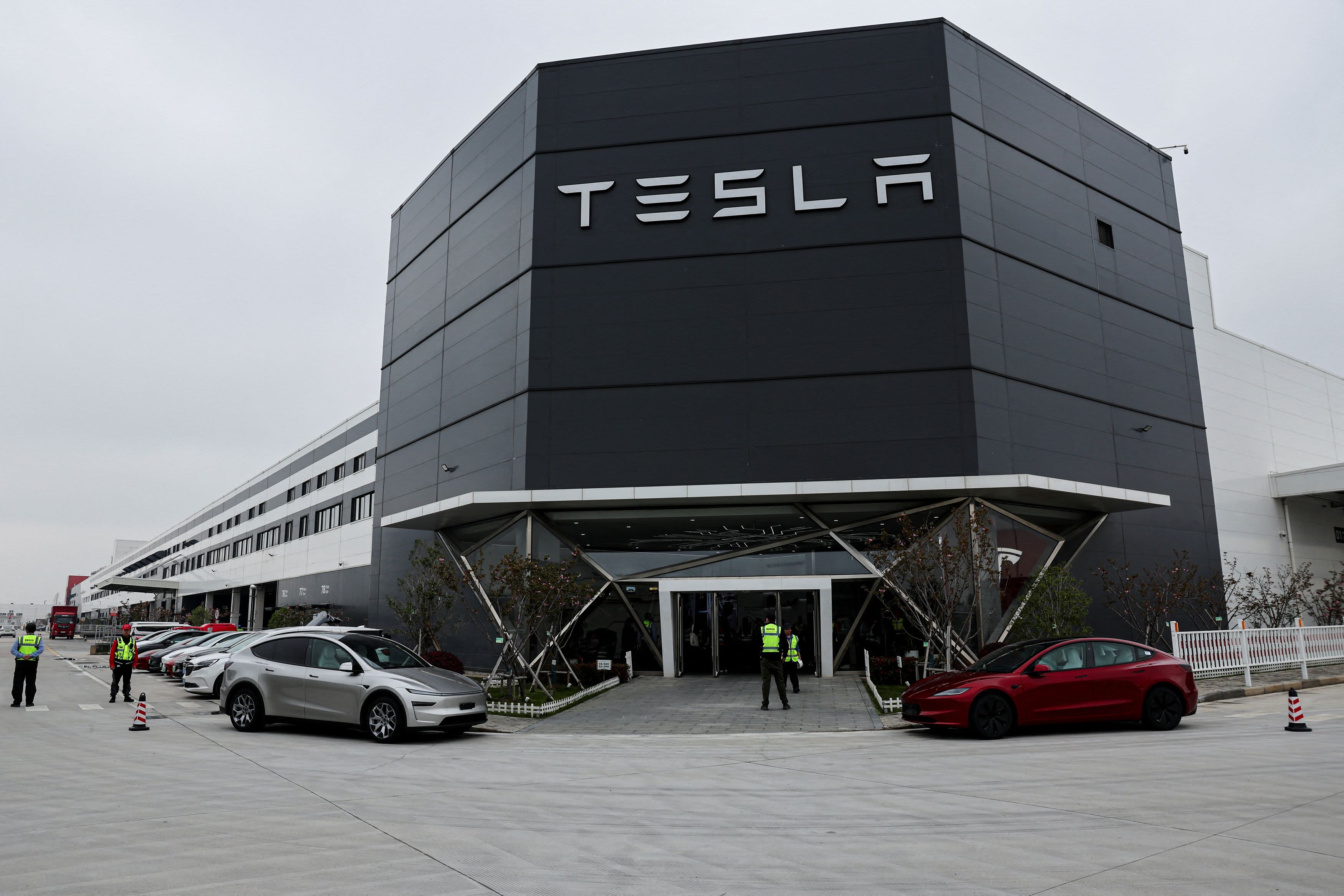 A Model 3 reportedly operating in self-driving mode struck a Texas home and killed a woman, prompting a federal probe — the latest in a string of crashes that exposes how thin the line remains between assisted driving and full autonomy.
