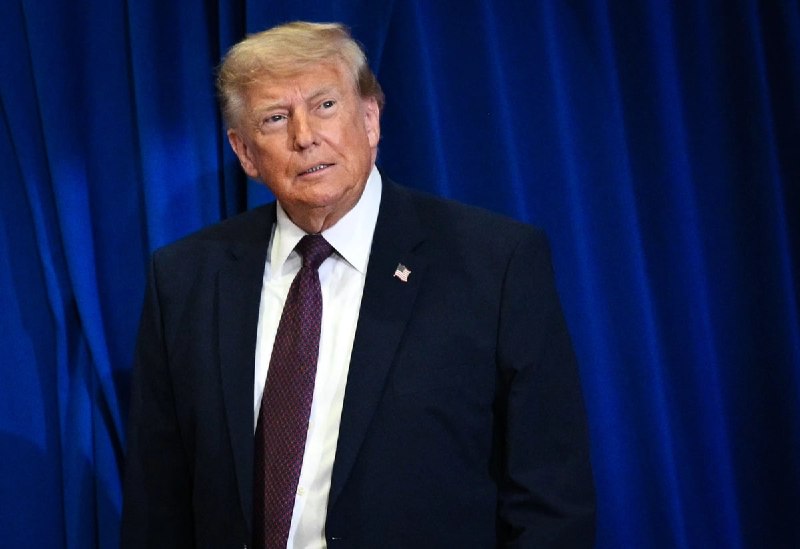 Shares of Strategy fell to their lowest level since March 2024, just as a semiconductor rally pushed the SOX to a record 18% weight in the S&P 500 — a divergence that exposes how thin the bid has become for the original crypto-treasury mode…