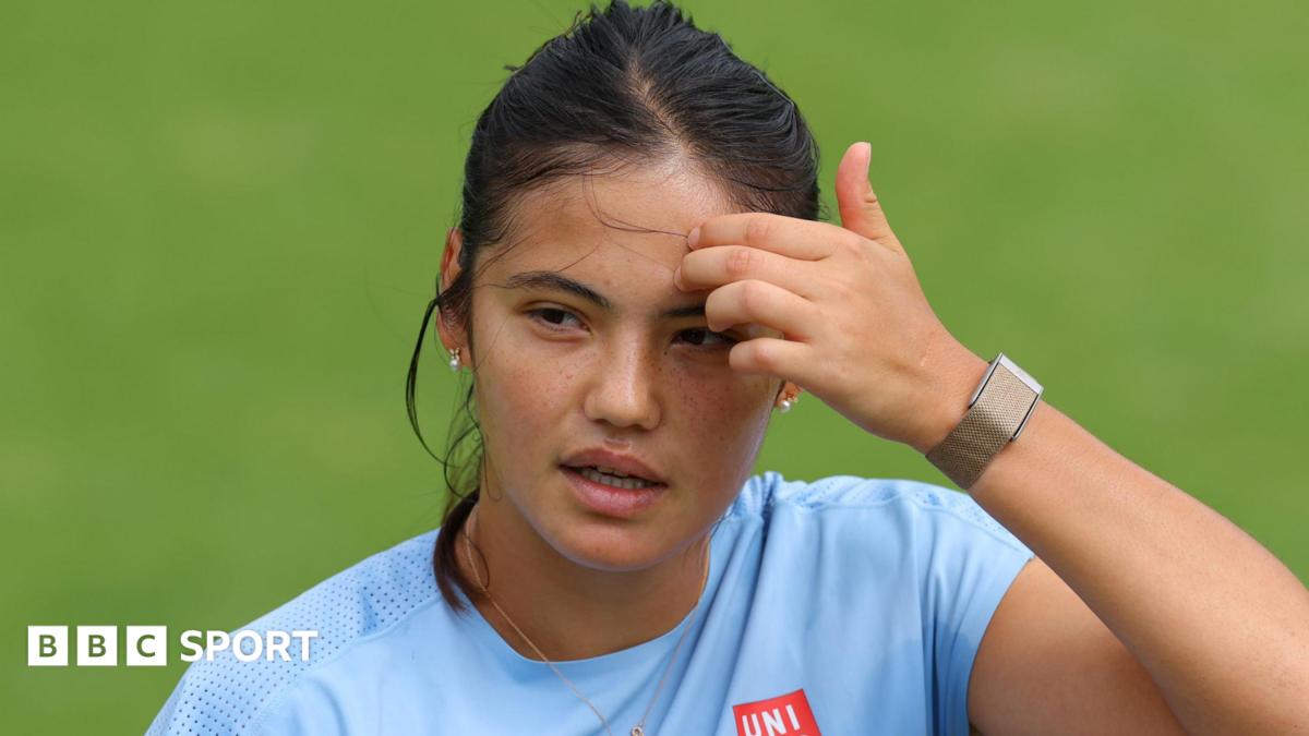 The 2021 US Open champion says she intends to take her place in the Wimbledon draw despite a leg problem that has put her participation in serious doubt.