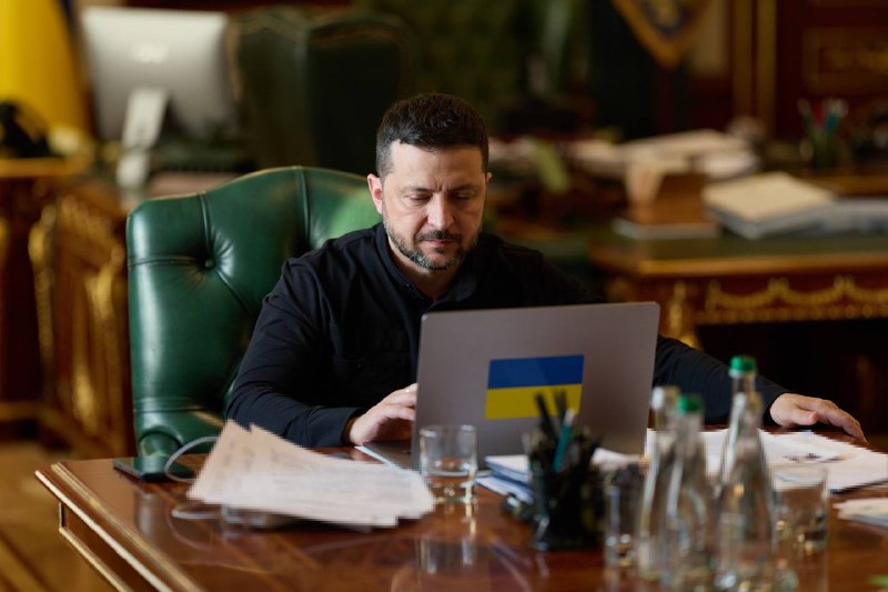Ukraine's General Staff says it hit the Syzran refinery 1,000 km from the front, ten tankers, and a fuel train in one overnight package.