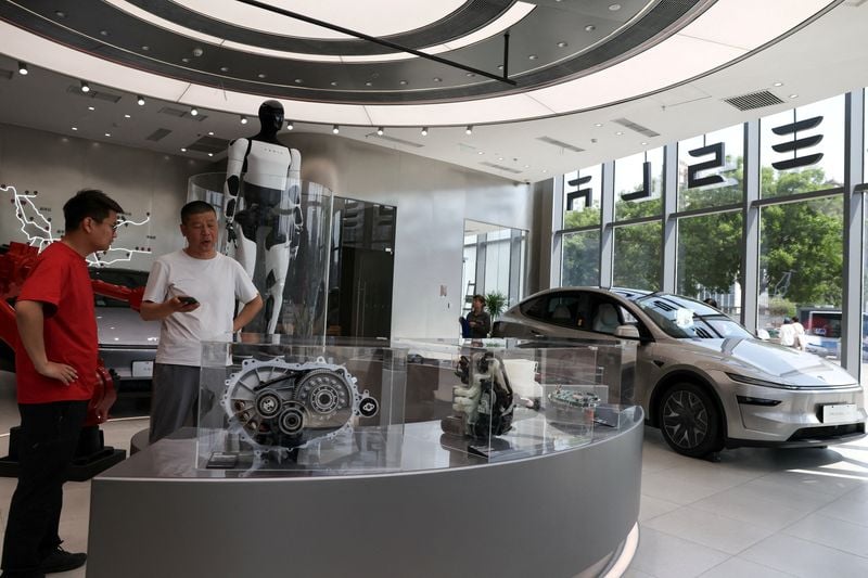New-energy vehicles at a Chinese dealership. Photo: Investing.com.