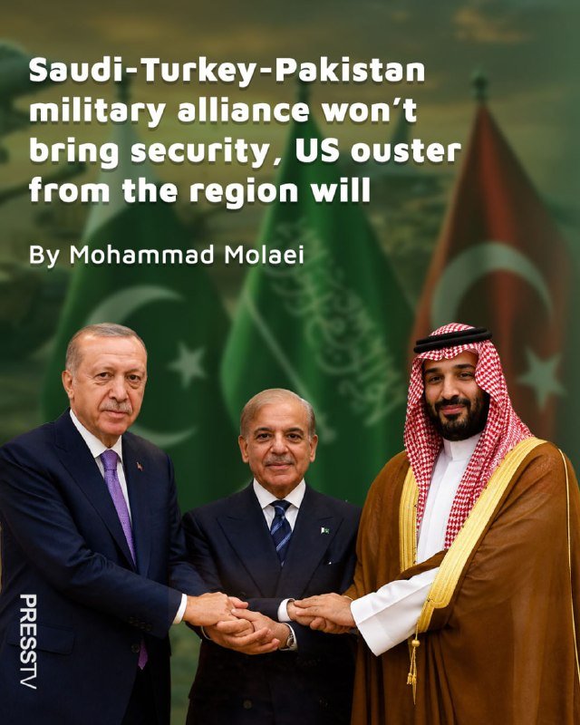 Three men in formal attire stand together, stacking their hands in a unified gesture before Turkish, Pakistani, and Saudi Arabian flags, with overlaid commentary text.