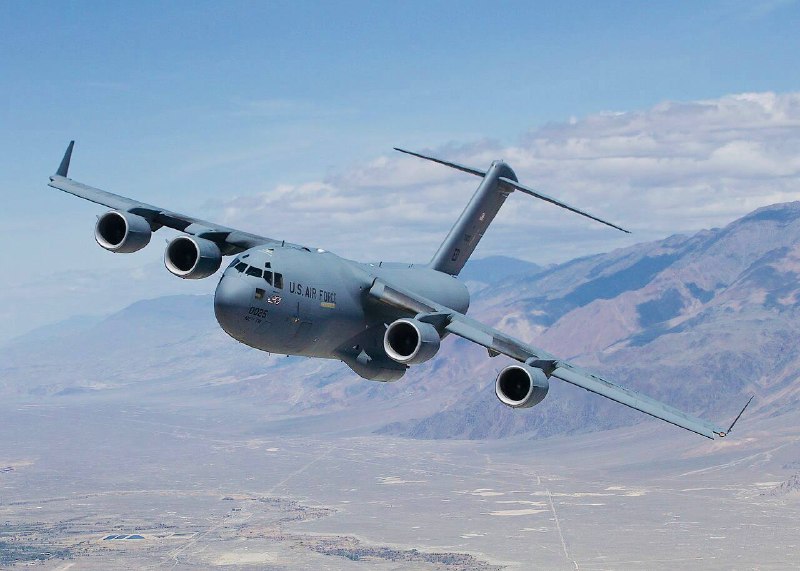 Screen capture of a U.S. Air Force C-17A Globemaster flight track on FlightRadar24, Riga to Moscow, 25 August 2026.