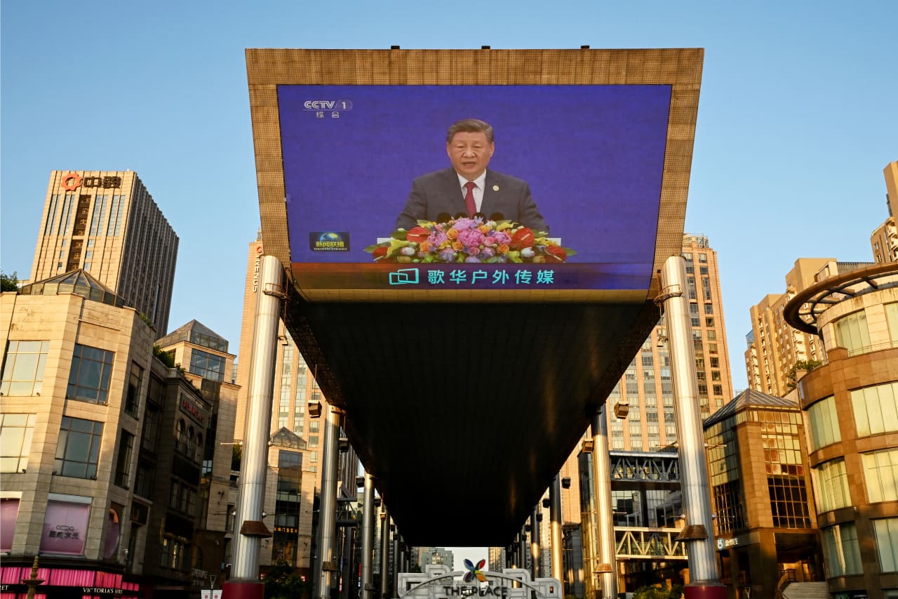 Illustration accompanying MarketWatch coverage of China's tax-collection drive.