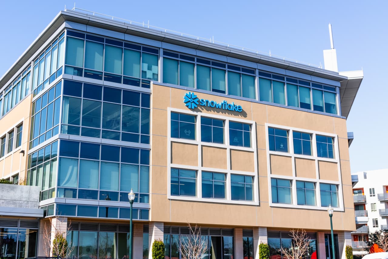 Snowflake's stock moved sharply higher after the company lifted its full-year product revenue forecast on 2 September 2026.