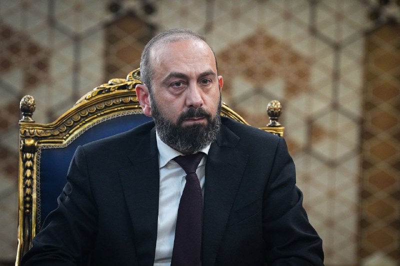 Iranian Parliament Speaker Mohammad Bagher Ghalibaf meets Armenian Foreign Minister Ararat Mirzoyan in Tehran on 5 October 2026.