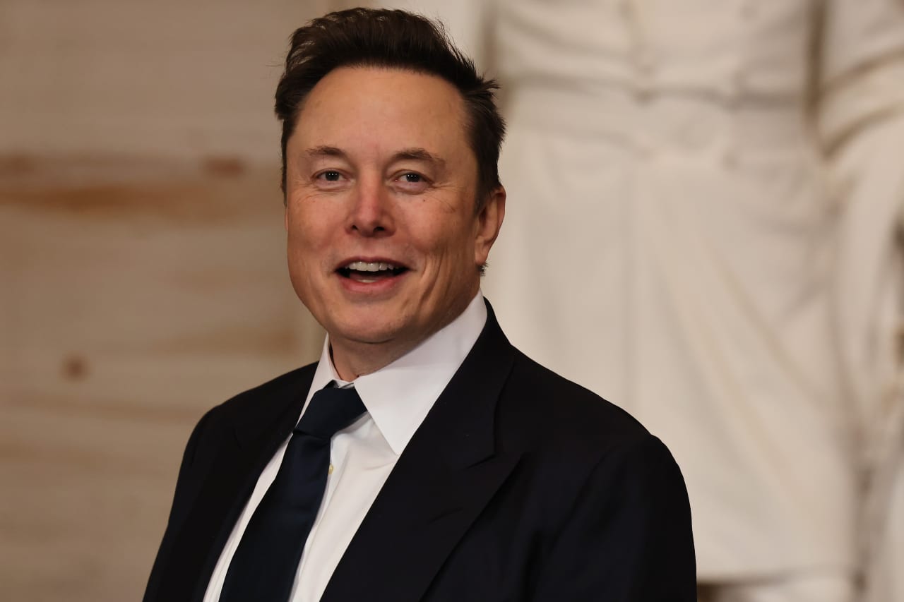 Image supplied with MarketWatch's report on Musk's claim that SpaceX landed a $40 billion debt deal.