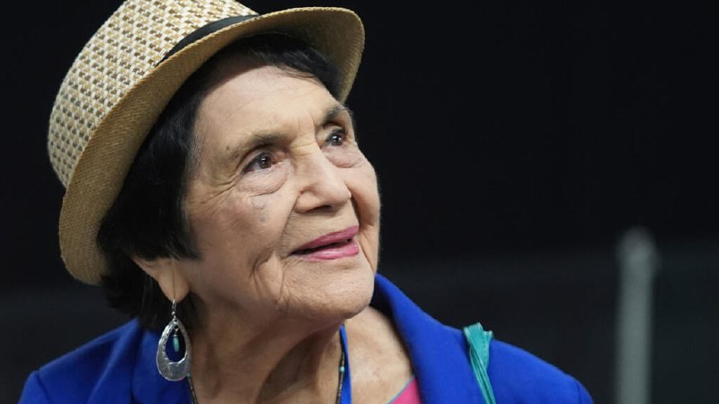 A photograph from the Telegram feed that carried France 24's report of Dolores Huerta's death at 96 in Bakersfield, California.